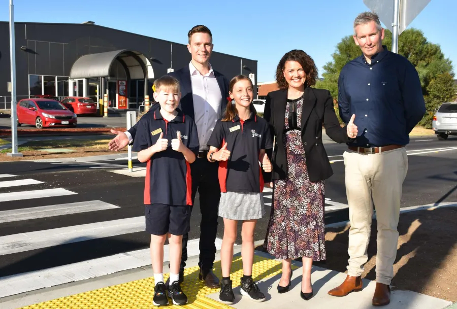 Trent Sullivan (back left) with Libby Coker, Grovedale Primary School acting principal Graham Byworth and students Charlie and Jasmine. Trent Sullivan (back left) with Libby Coker, Grovedale Primary School acting principal Graham Byworth and students Charlie and Jasmine.