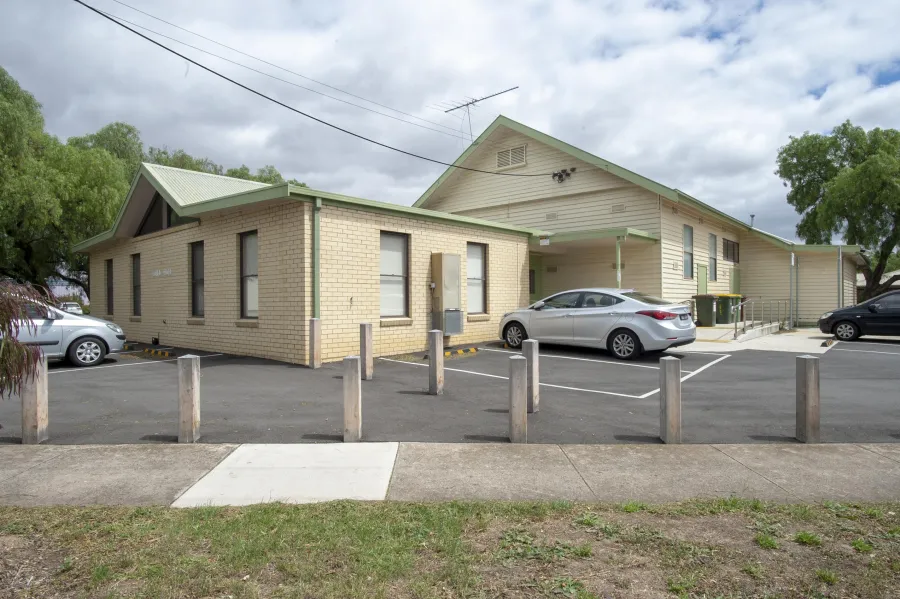 Lara Hall Lara Hall
