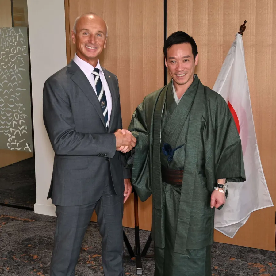 City hosts Izumiotsu Delegation Mayor Stretch Kontelj welcomes Mayor of Izumiotsu City Mr Kenichi Minamide