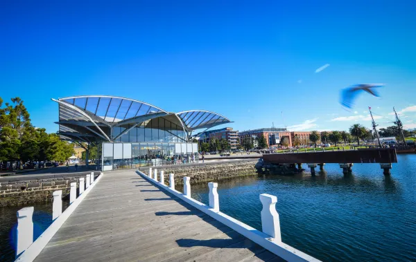Carousel Waterfront Geelong 10 2017 1 - Arts and Culture