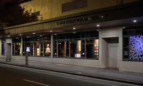 Yarra Street Window Gallery Long windows with each one housing a contemporary artwork by a Geleong local