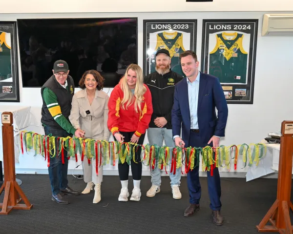 Leopold Sports Precinct upgrades official ribbon cutting Richard Hockley from Leopold FNC (Director of Financial Operations) cutting the ribbon with Libby Coker MP, Ashlyn Begg from Leopold Cricket Club (President), Lachlan Cartledge from Leopold Football Netball Club (Co-President) and Ward Councillor Trent Sullivan