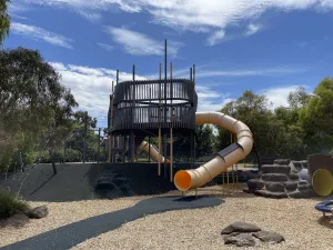 Bunjil Nest Park Bunjil Nest Park