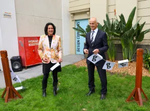 Christine Couzens MP and Mayor Kontelj cut the ribbon Christine Couzens MP and Mayor Kontelj cut the ribbon